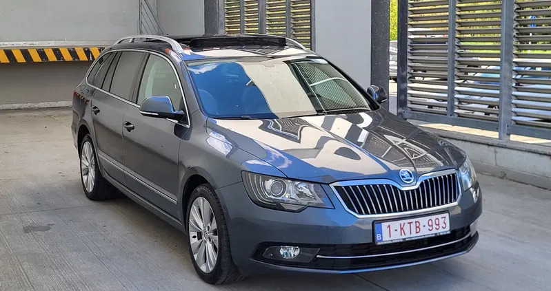 skoda superb podkarpackie Skoda Superb cena 42558 przebieg: 359859, rok produkcji 2015 z Hel